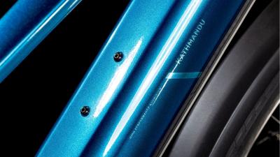 Cube Kathmandu Hybrid EX 800 electricblue'n'chrome Gr&ouml;&szlig;e: Trapeze 54 cm Produktbild 2