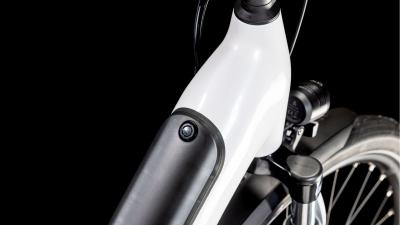 Cube Supreme Hybrid Comfort ONE 500 metallicwhite'n'black Gr&ouml;&szlig;e: Easy Entry 42 cm Produktbild 1