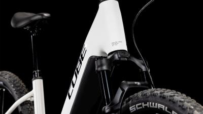 Cube Reaction Hybrid SLT 800 metallicwhite'n'black Gr&ouml;&szlig;e: Easy Entry S Produktbild 5