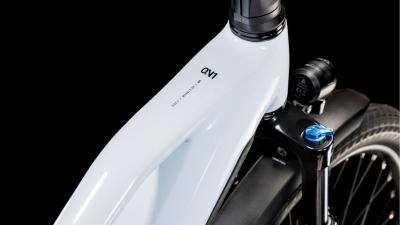 Cube Kathmandu Hybrid ONE 800 polarwhite'n'black Gr&ouml;&szlig;e: Trapeze 58 cm Produktbild 1