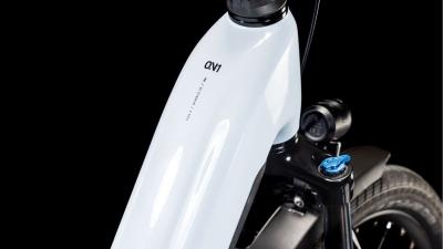 Cube Kathmandu Hybrid ONE 600 polarwhite'n'black Gr&ouml;&szlig;e: Easy Entry 54 cm Produktbild 1