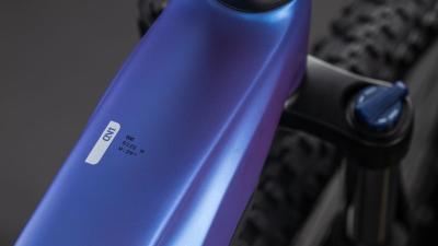 Cube Reaction Hybrid ONE 600 blueiris'n'reflect Gr&ouml;&szlig;e: Trapeze L Produktbild 1