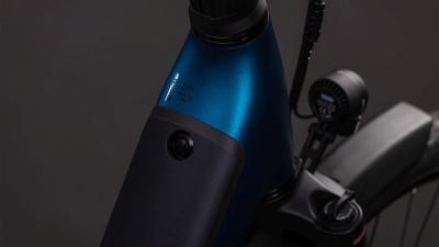 Cube Supreme Hybrid Deluxe Pro 600 electricblue'n'chrome Gr&ouml;&szlig;e: Easy Entry 42 cm Produktbild 1