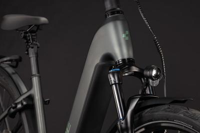 Cube Kathmandu Hybrid Deluxe Pro 800 blackforest'n'chrome Gr&ouml;&szlig;e: Easy Entry 50 cm Produktbild 5