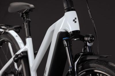 Cube Kathmandu Hybrid Deluxe Pro 800 metallicwhite'n'chrome Gr&ouml;&szlig;e: Trapeze 58 cm Produktbild 5